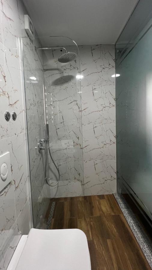 Vila 90 Boutique Hotel تيرانا المظهر الخارجي الصورة