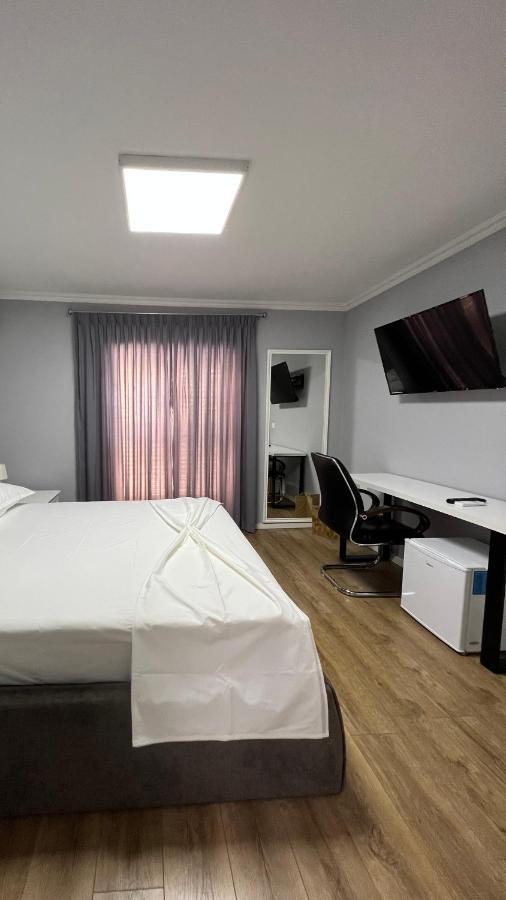 Vila 90 Boutique Hotel تيرانا المظهر الخارجي الصورة
