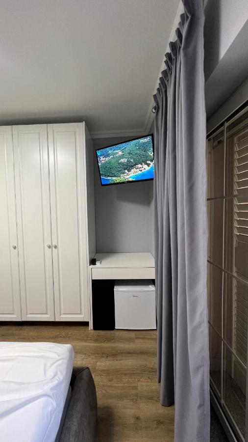Vila 90 Boutique Hotel تيرانا المظهر الخارجي الصورة