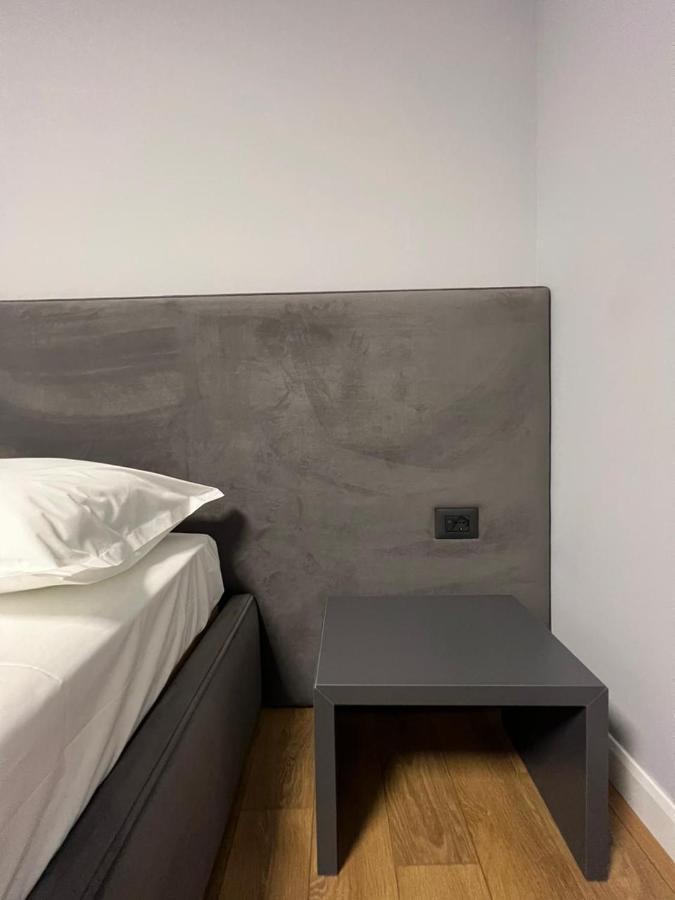 Vila 90 Boutique Hotel تيرانا المظهر الخارجي الصورة