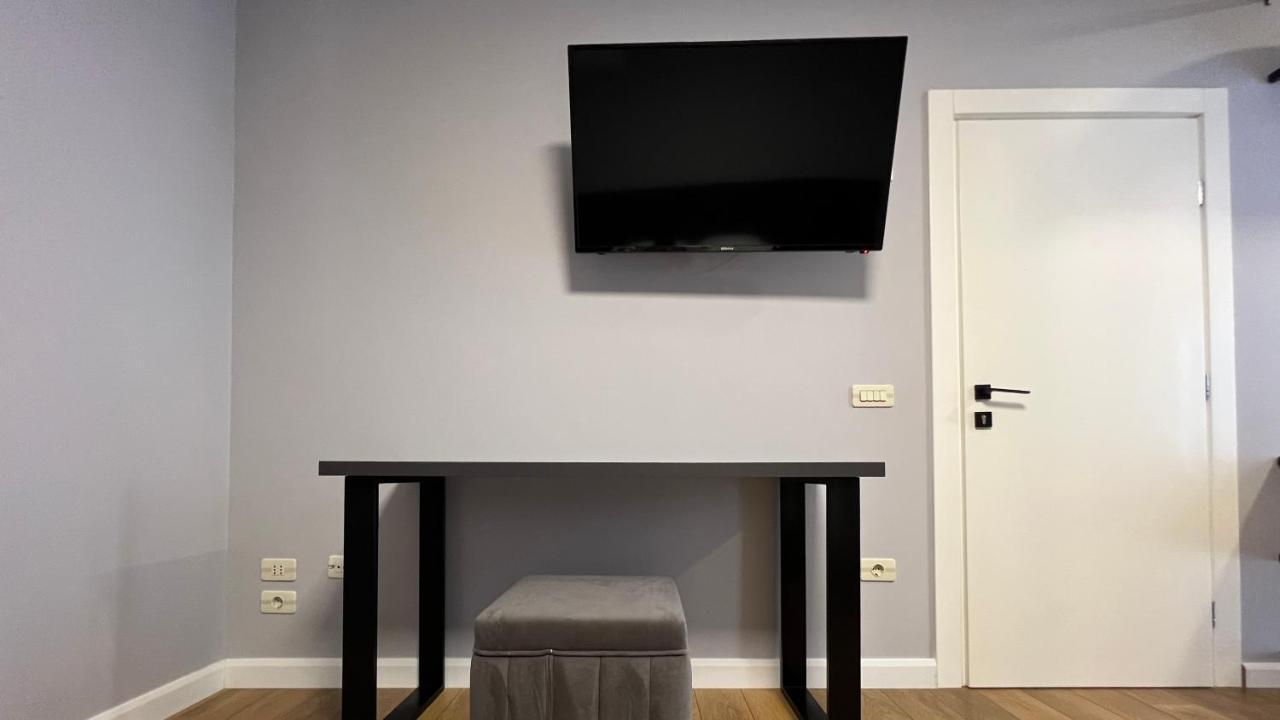 Vila 90 Boutique Hotel تيرانا المظهر الخارجي الصورة