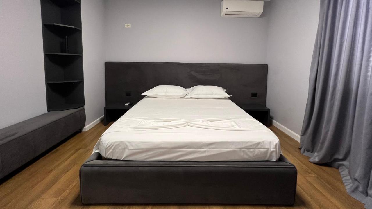 Vila 90 Boutique Hotel تيرانا المظهر الخارجي الصورة